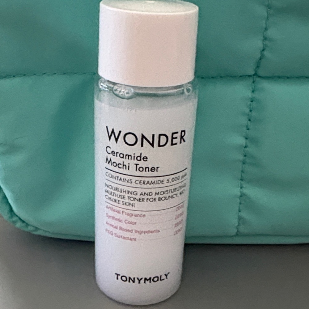 Wonder Ceramide Mochi Toner